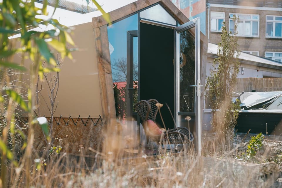 DE BUITENKANS urban camping - unique cabins Cabin in Rotterdam