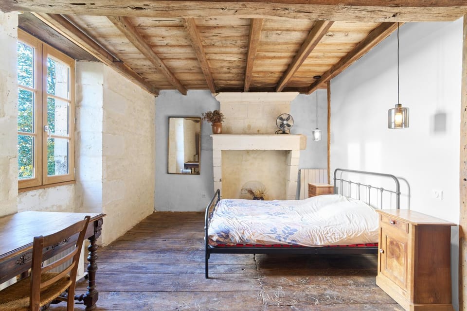 Property building, Living room, Bedroom
