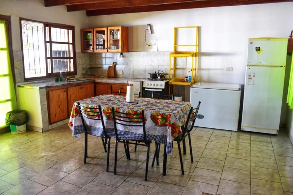 Kitchen or kitchenette, Dining area, oven, stove