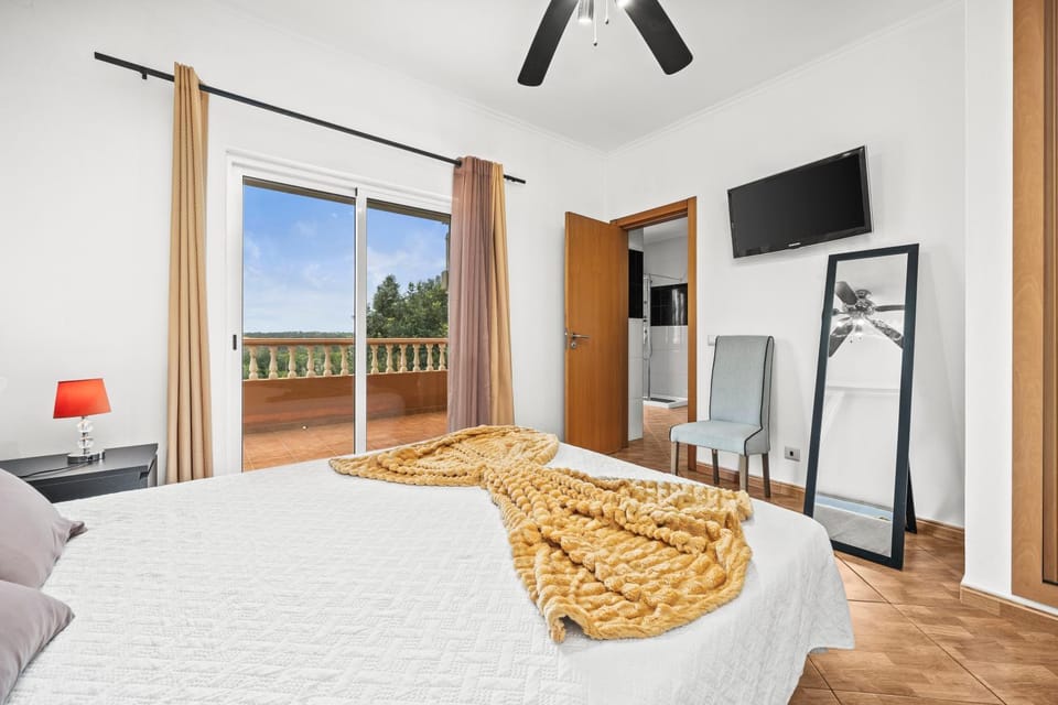 Property building, Living room, Bedroom
