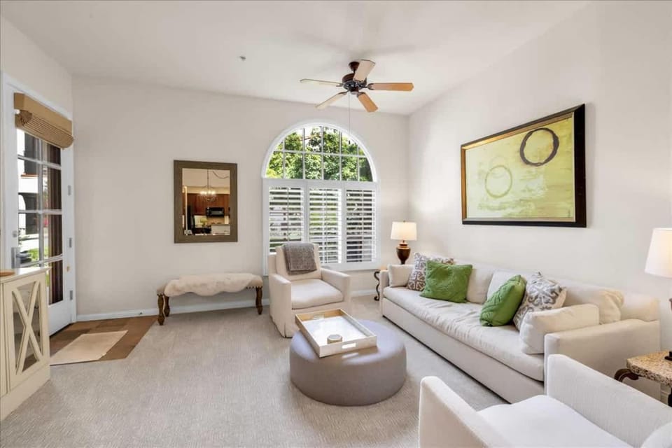 Charming Ground Floor Legacy 2BR Villa House in Indian Wells