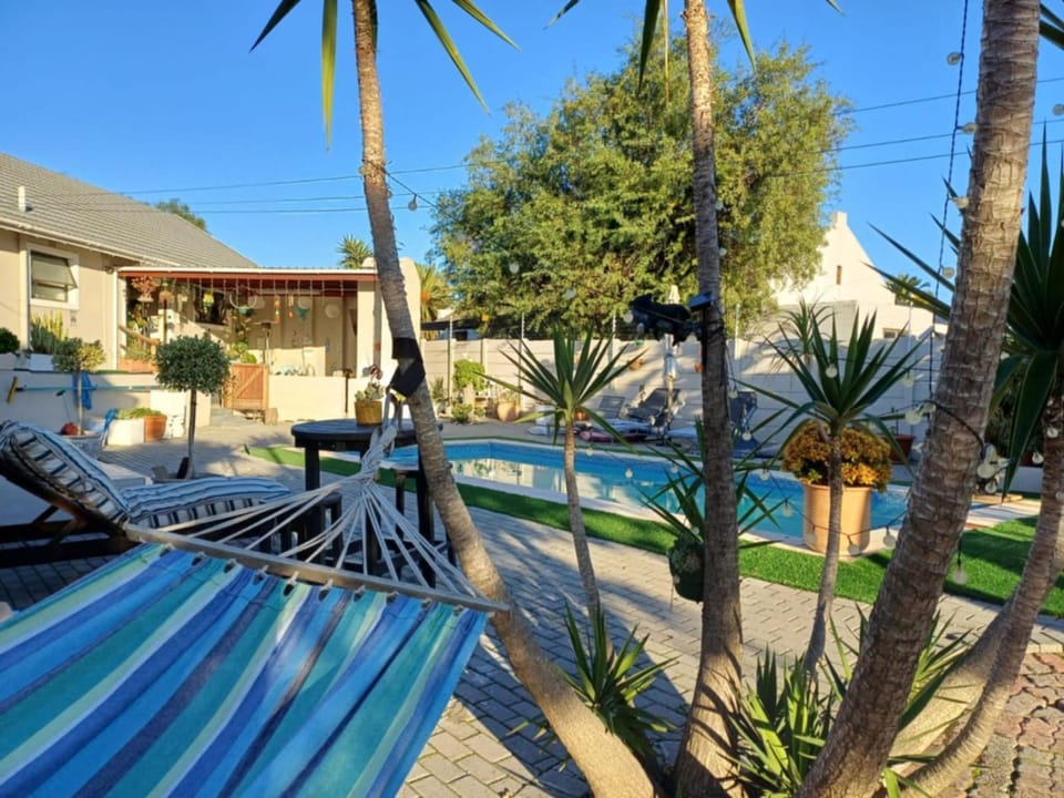 Stylish Studio in Tableview Stay Apartment in Cape Town