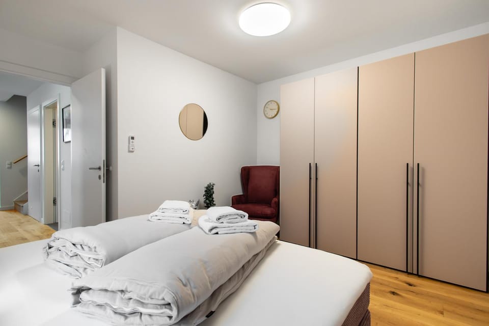 Bed, Photo of the whole room, Bedroom, towels, wardrobe