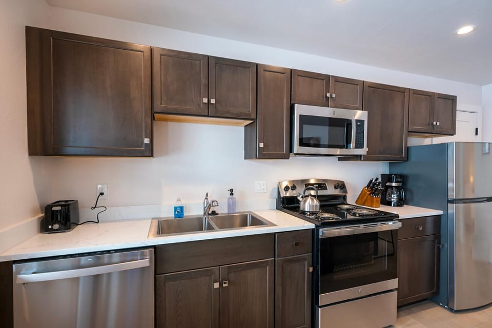Jewel View Cottages Unit 1, 1BD1BA Apartment in Bigfork