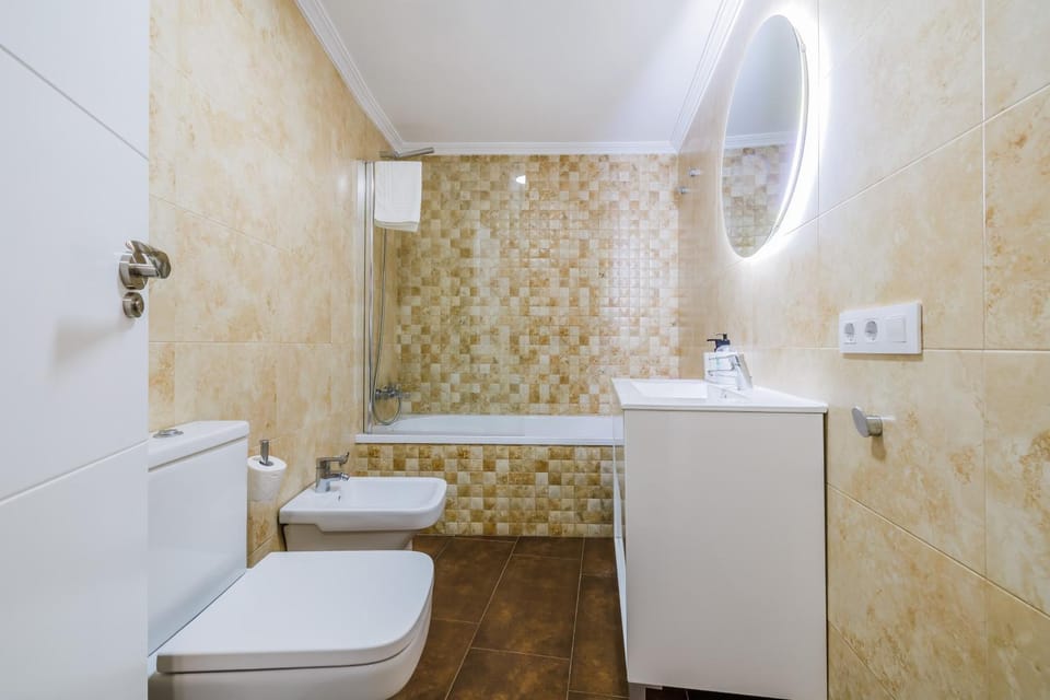 Shower, Toilet, Bathroom, Bath, bidet