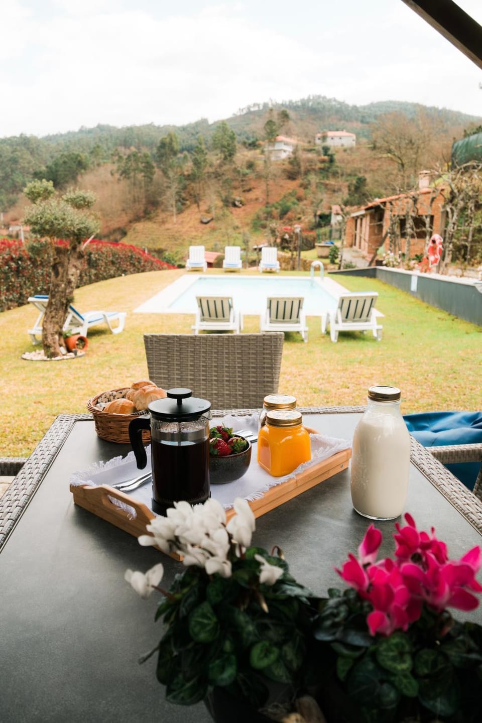 Off site, Natural landscape, View (from property/room), Balcony/Terrace, Food and drinks, Food, Swimming pool