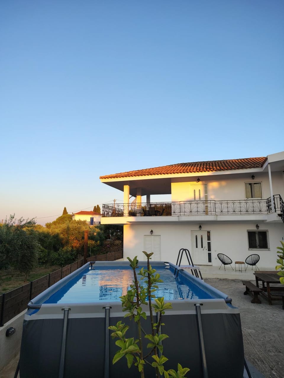 Property building, View (from property/room), Balcony/Terrace, Pool view, Swimming pool