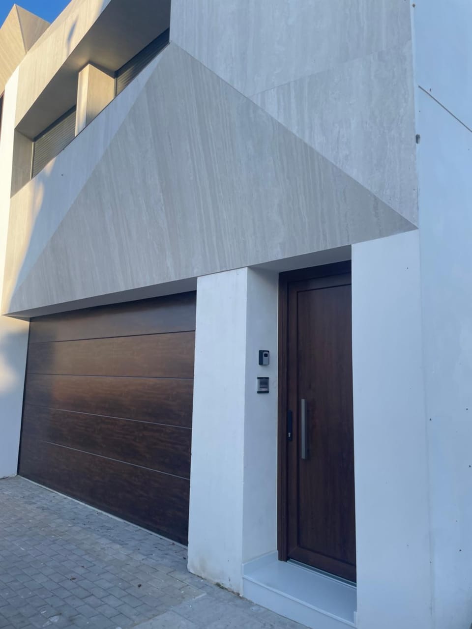 Property building, Facade/entrance