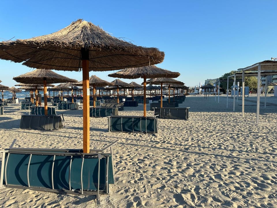 Alex mnl Lux Apartment Mamaia 6 Apartment in Constanța County
