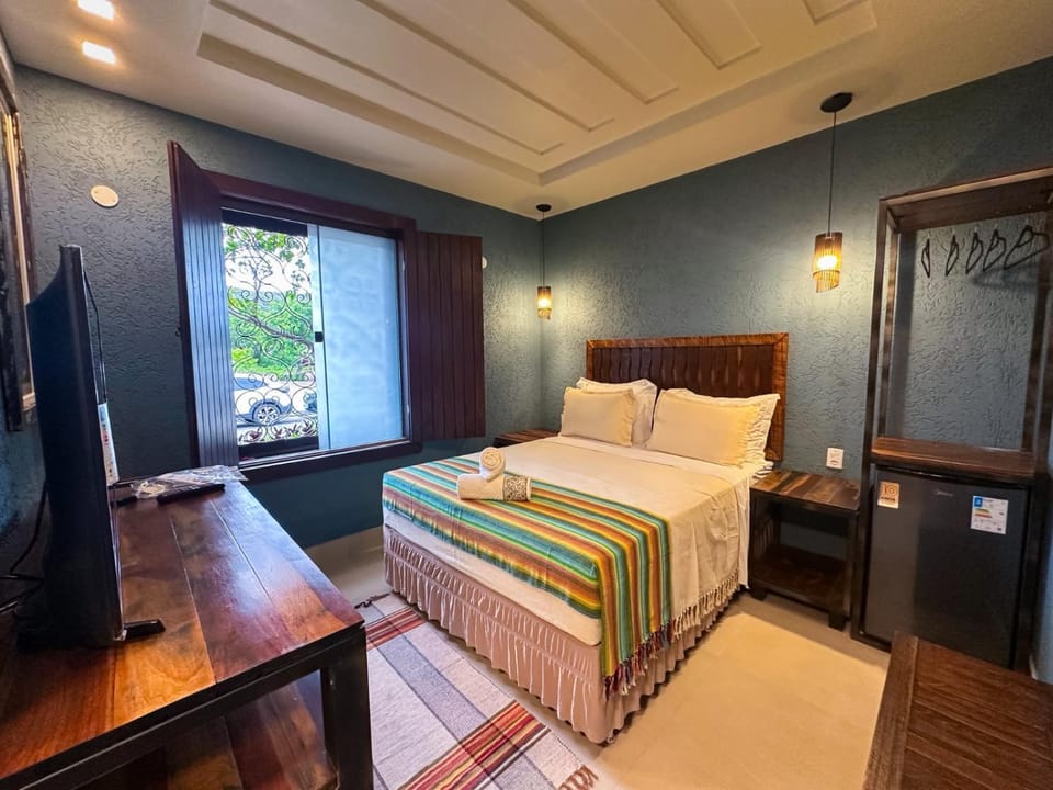 Bed, TV and multimedia, Photo of the whole room, minibar, air conditioner