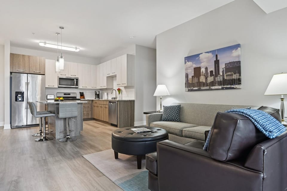 Kitchen or kitchenette, Seating area