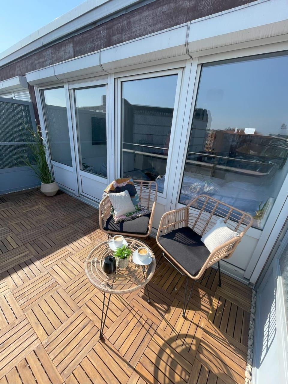 Day, Balcony/Terrace, Seating area