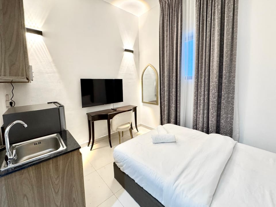 Al Manara Classic Cozy Studio Apartment in Dubai