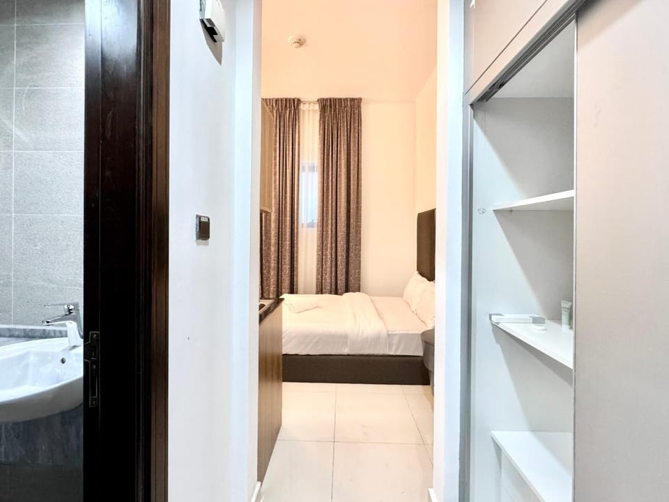 Al Manara Classic Cozy Studio Apartment in Dubai