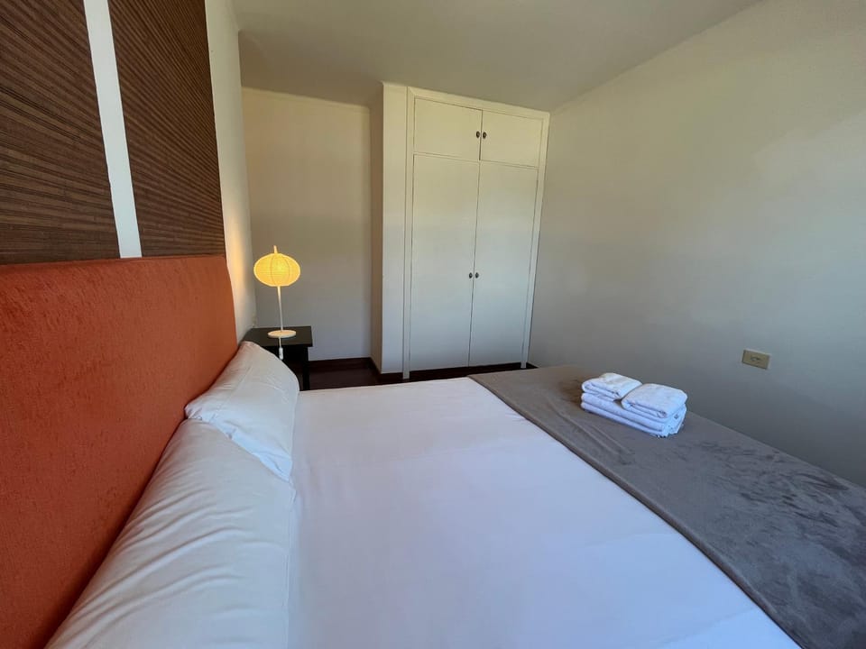 Photo of the whole room, wardrobe