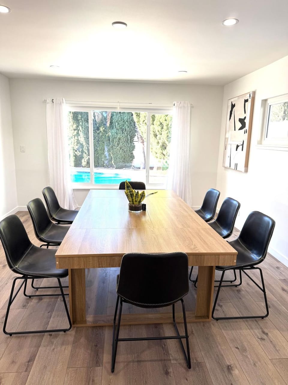 House with pool in prime location - 10 mins to Universal Studio Villa in North Hollywood