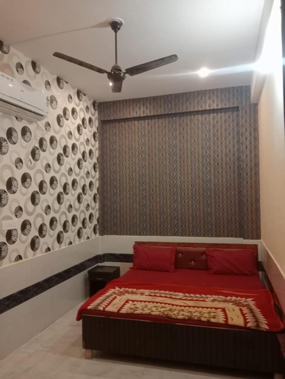 Bharti Residency, Near CNG Station, Rukmani Vihar Vrindavan Bed and Breakfast in Uttar Pradesh