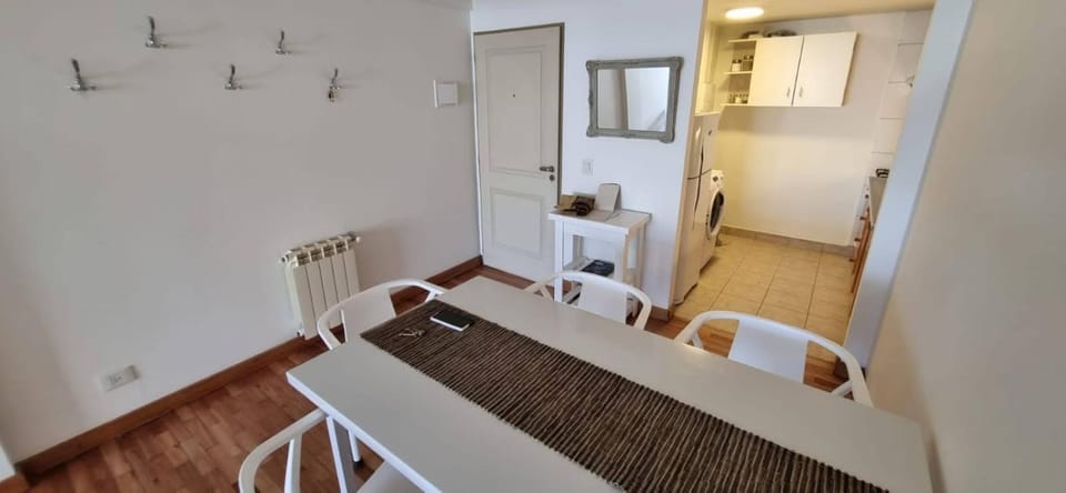 Dining area, internet