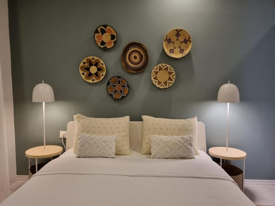 Bed, Decorative detail, Bedroom