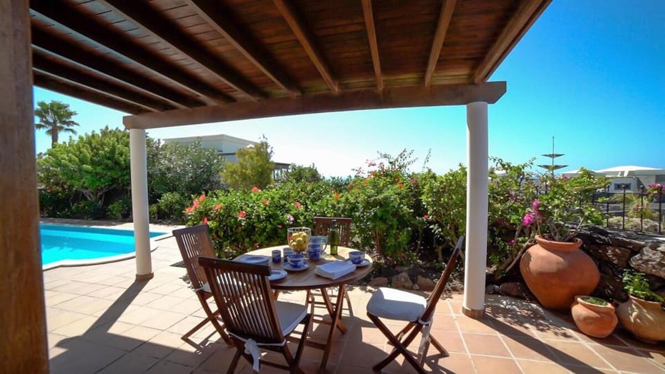 Patio, Balcony/Terrace, Dining area, Garden view, Pool view, Swimming pool
