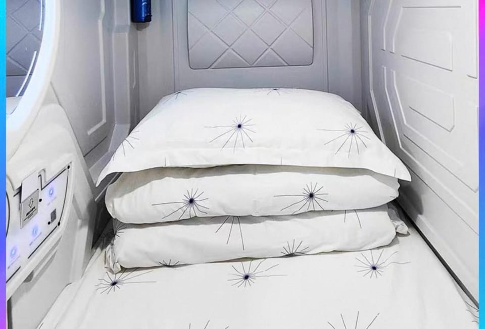 Belgrade Airport Luxury single bed Hostel in Belgrade