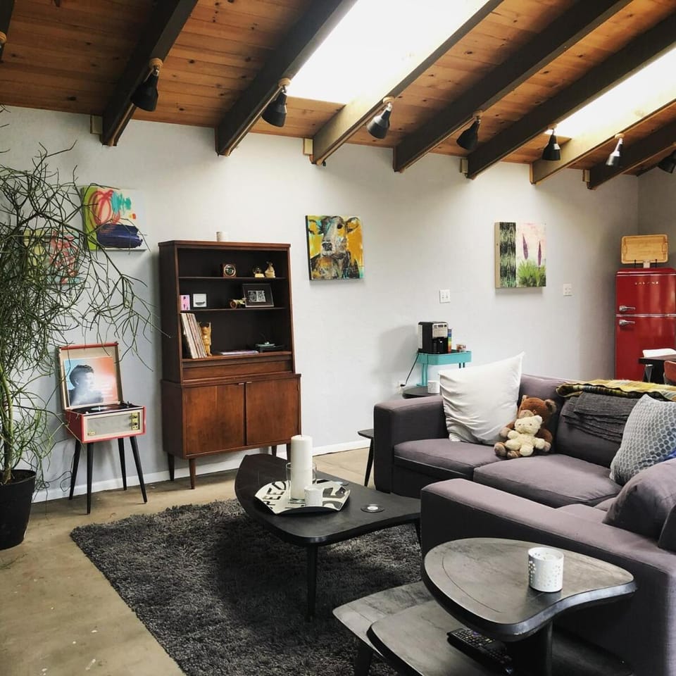 Guesthouse Near Sequoia & Kings Canyon Parks House in Sierra Nevada