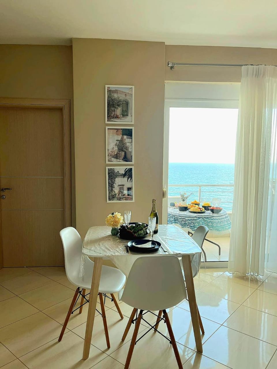 Living room, Seating area, Dining area, Sea view
