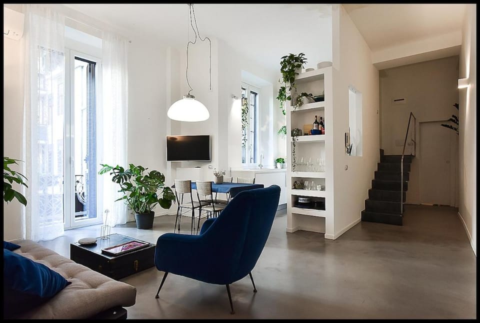 Communal lounge/ TV room, Living room, Dining area