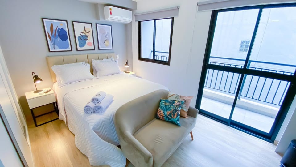 Bed, Balcony/Terrace, Photo of the whole room, Bedroom
