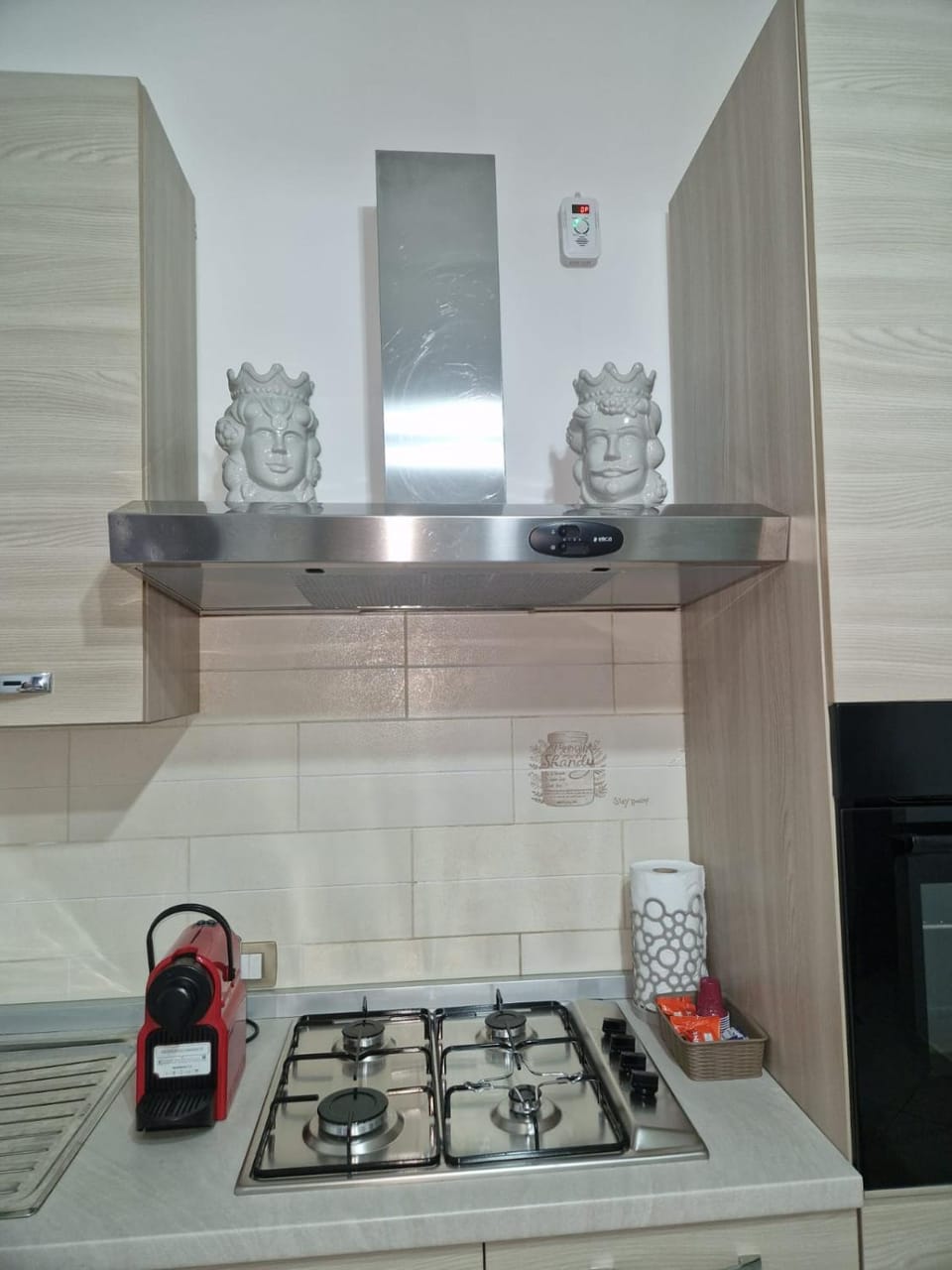 Kitchen or kitchenette, kitchen