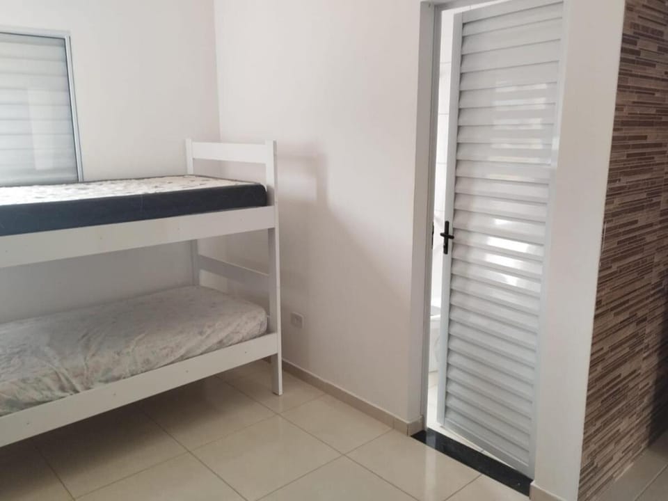 Casa 2 dorm , em Caraguatatuba Praia Massaguaçu condominio House in Caraguatatuba