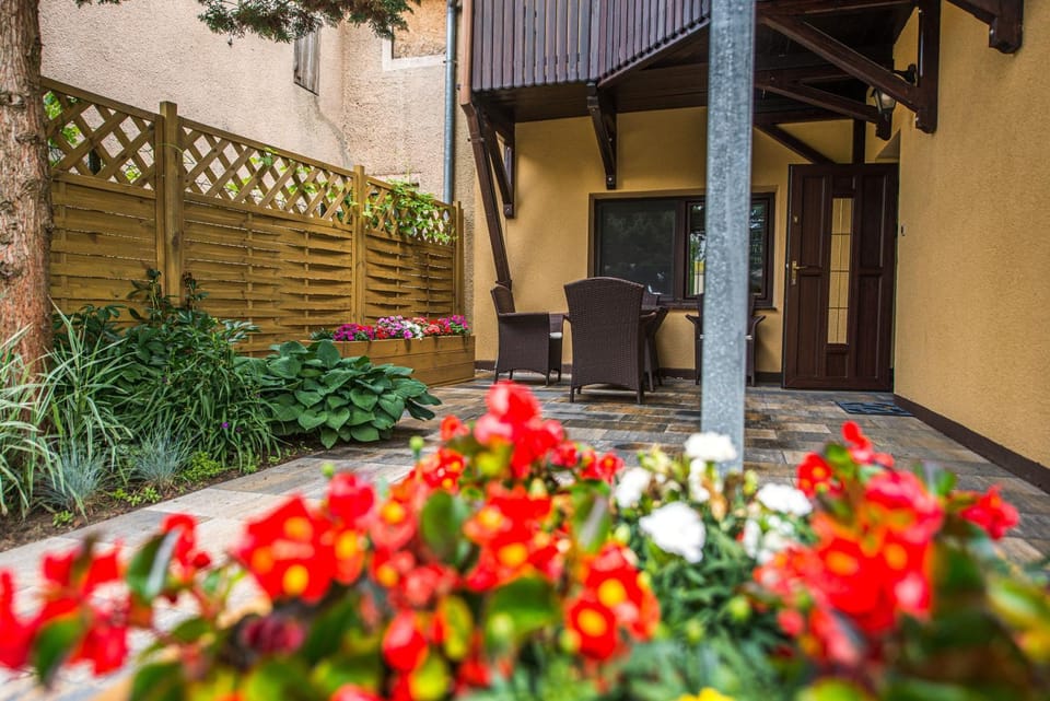 Property building, Garden view, pet friendly