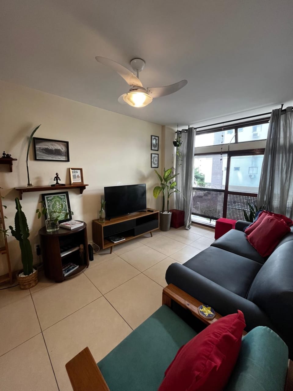 Communal lounge/ TV room, TV and multimedia, Living room, Seating area, Evening entertainment