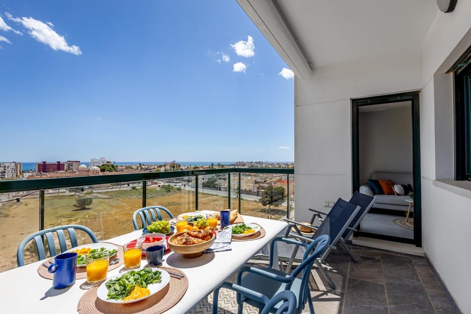 View (from property/room), Balcony/Terrace, Food and drinks, Food