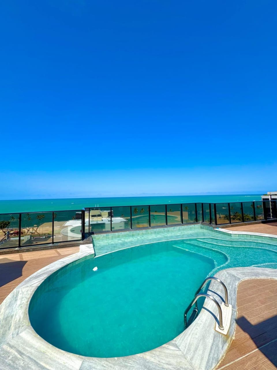 Lounge or bar, Pool view, Sea view, Swimming pool, Swimming pool