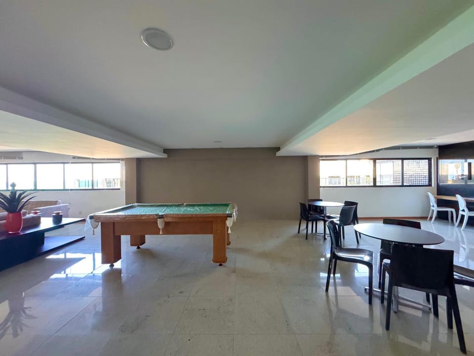 Game Room, Game Room