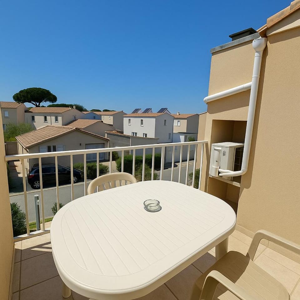 Appartement T3 - 650m de la plage Apartment in Agde
