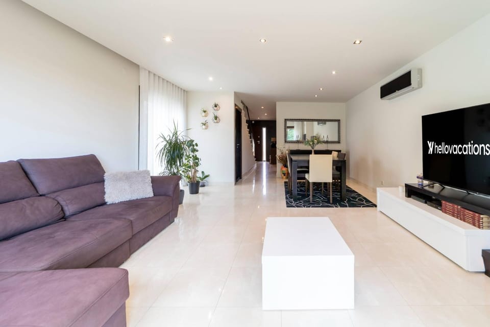 Villa Colina - A1 by HelloVacations Villa in Guia
