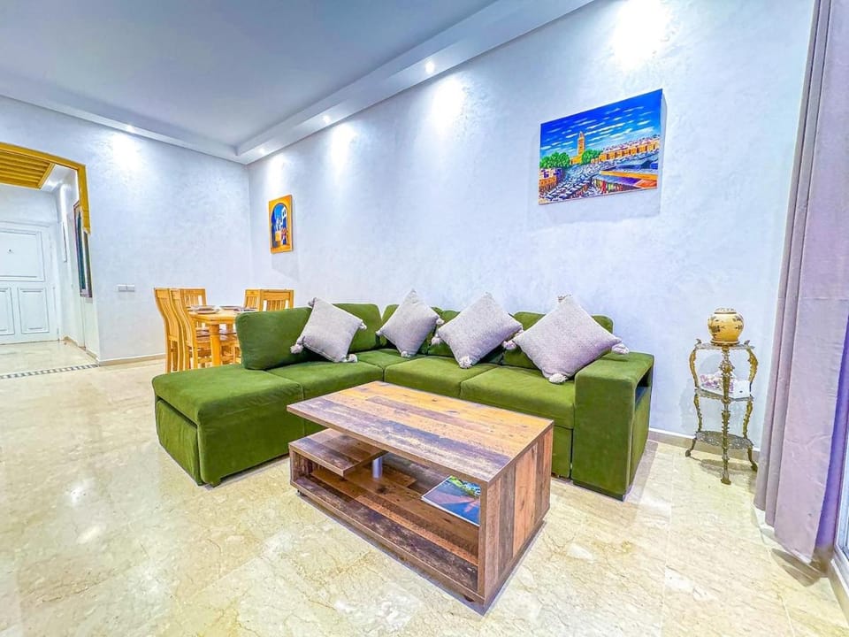 Elegant 2-Bedroom Duplex Downtown Private Terrace Apartment in Marrakesh