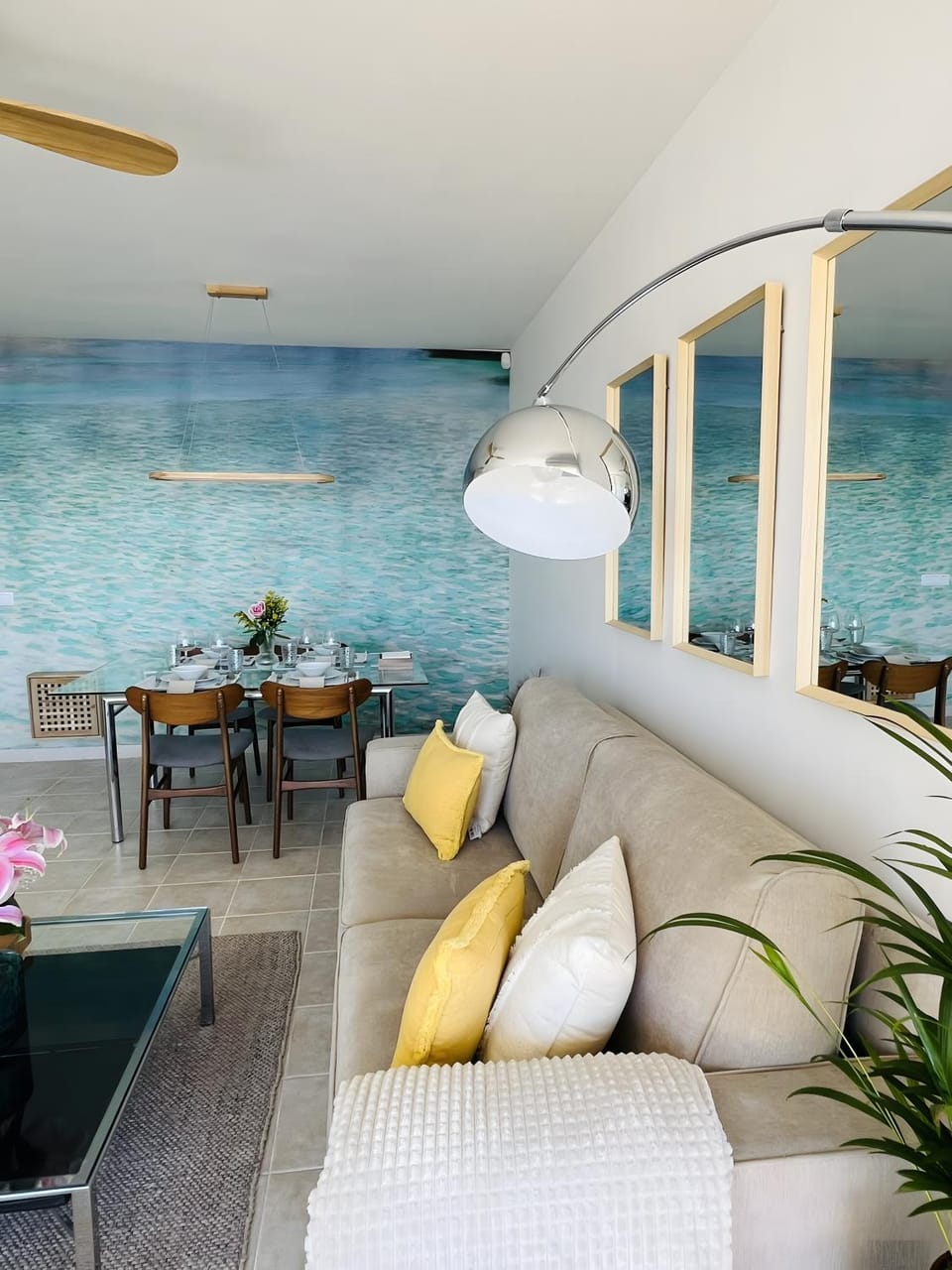 Living room, Dining area