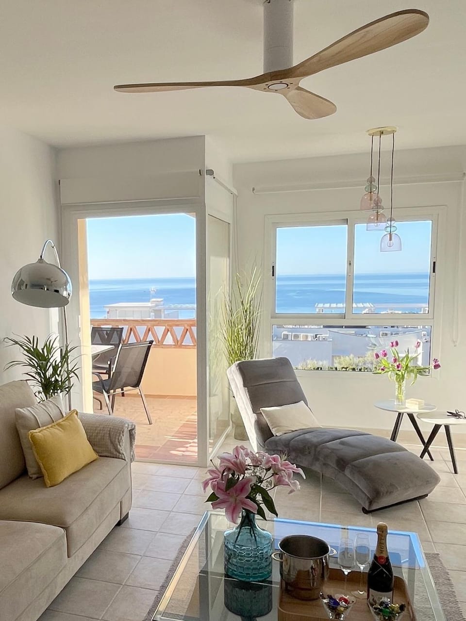 View (from property/room), Living room, Sea view