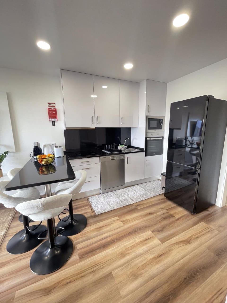 Kitchen or kitchenette, Dining area, dishwasher, oven, stove