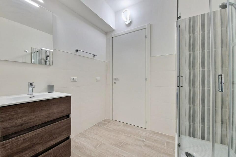 Centro Piazza Wi-Fi AC Balcony Design by WE HOST YOU Apartment in San Benedetto del Tronto