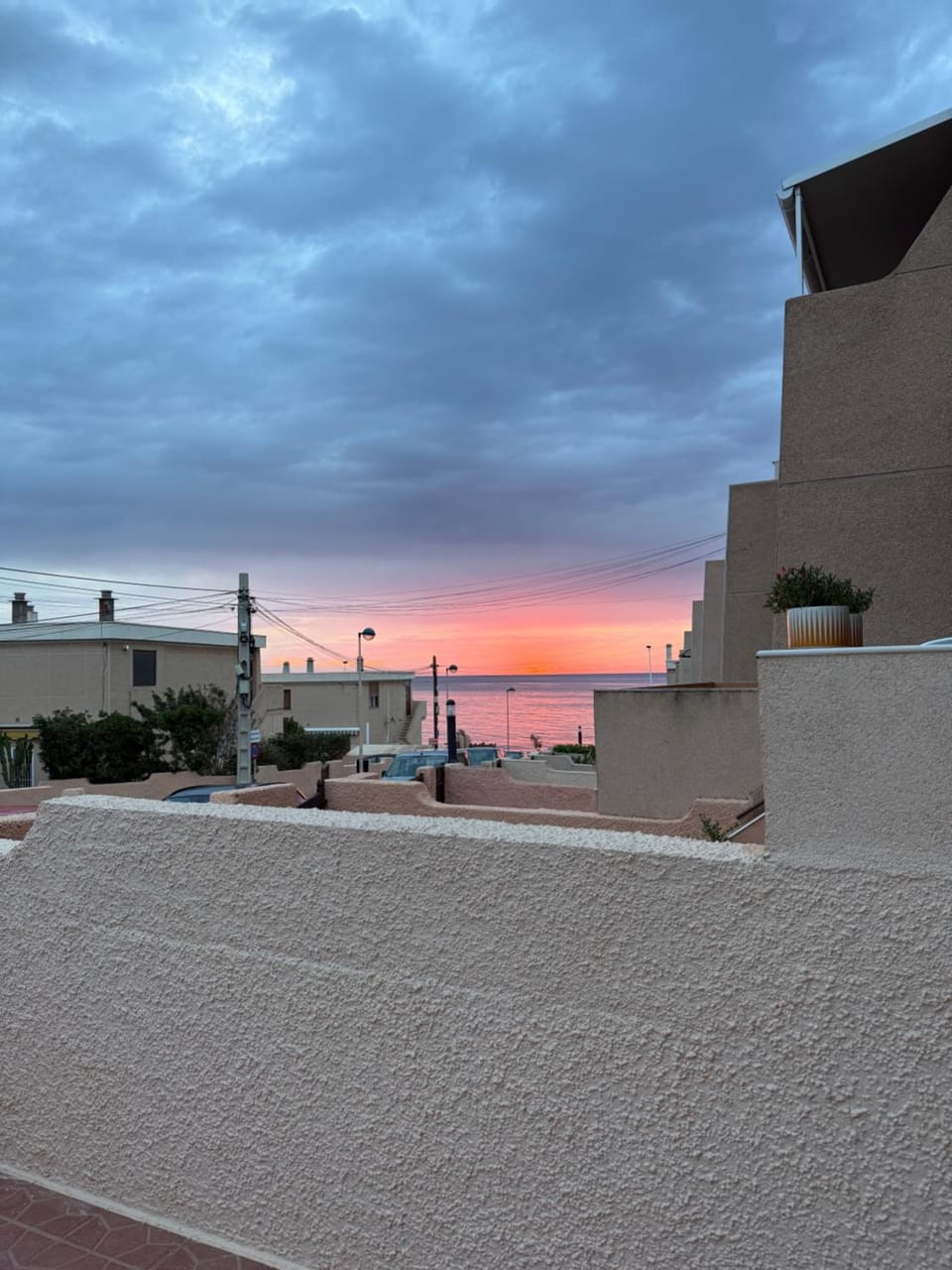 Facade/entrance, Sea view