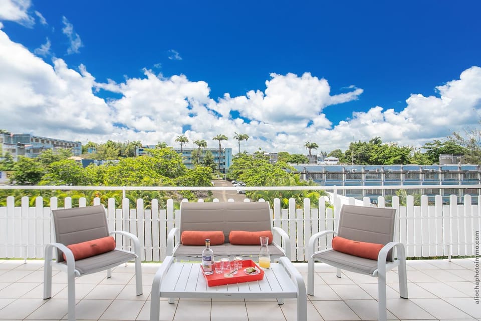 Patio, Day, View (from property/room), Balcony/Terrace
