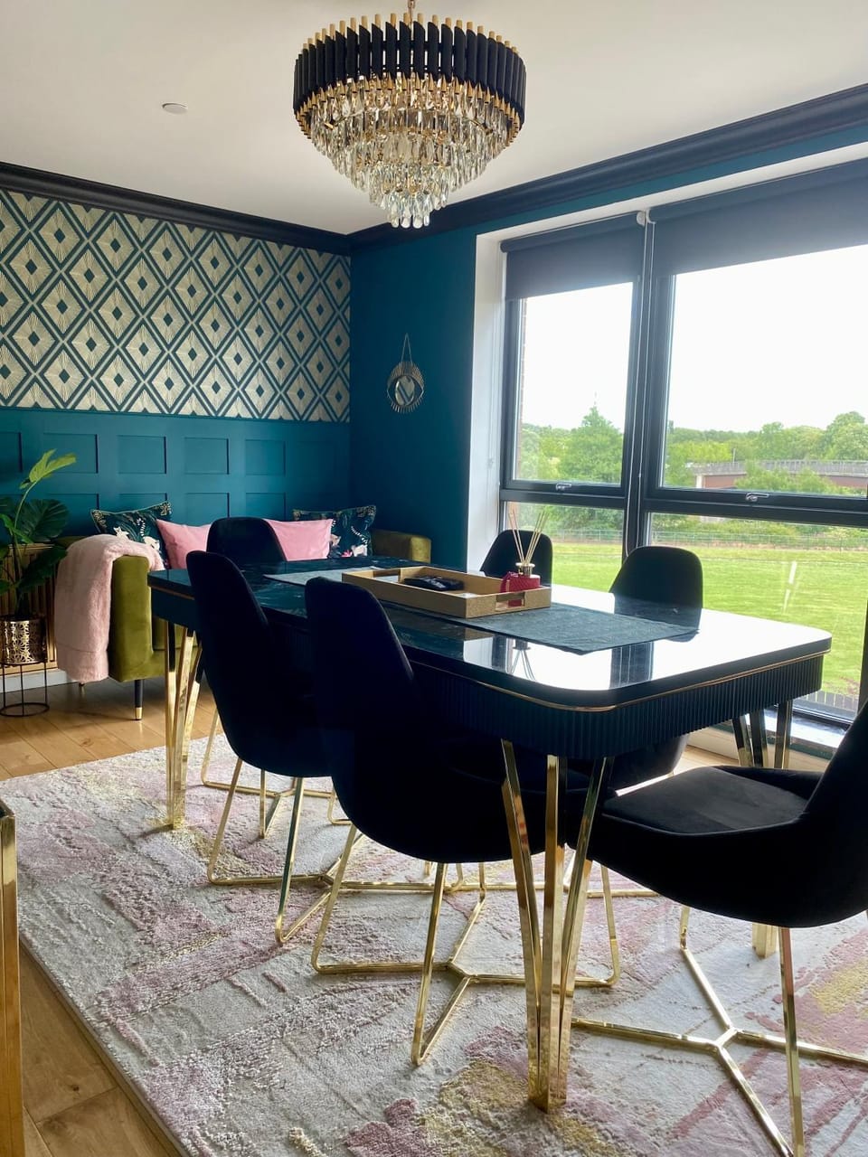 Private Bedroom & Bathroom with Amazing View in Quirky Townhouse Vacation rental in Glasgow