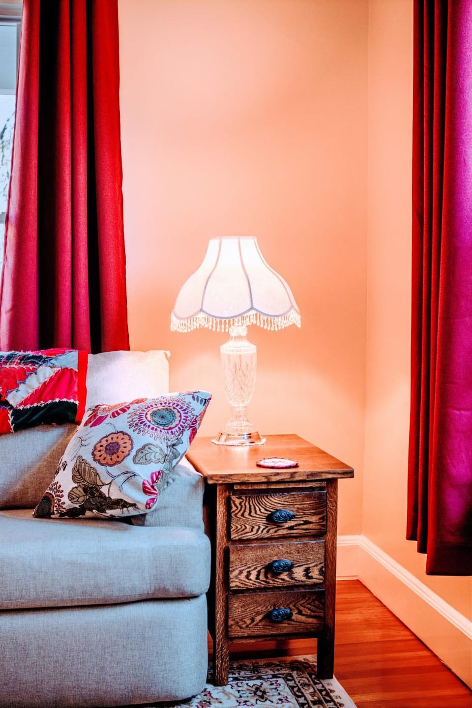 Spotless Victorian on William Apartment in Portland
