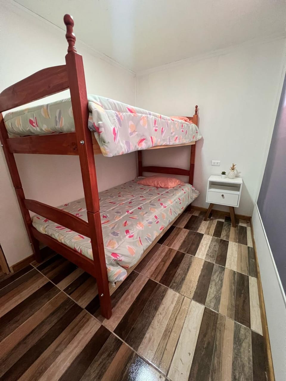 Bed, Photo of the whole room, Bedroom, bunk bed