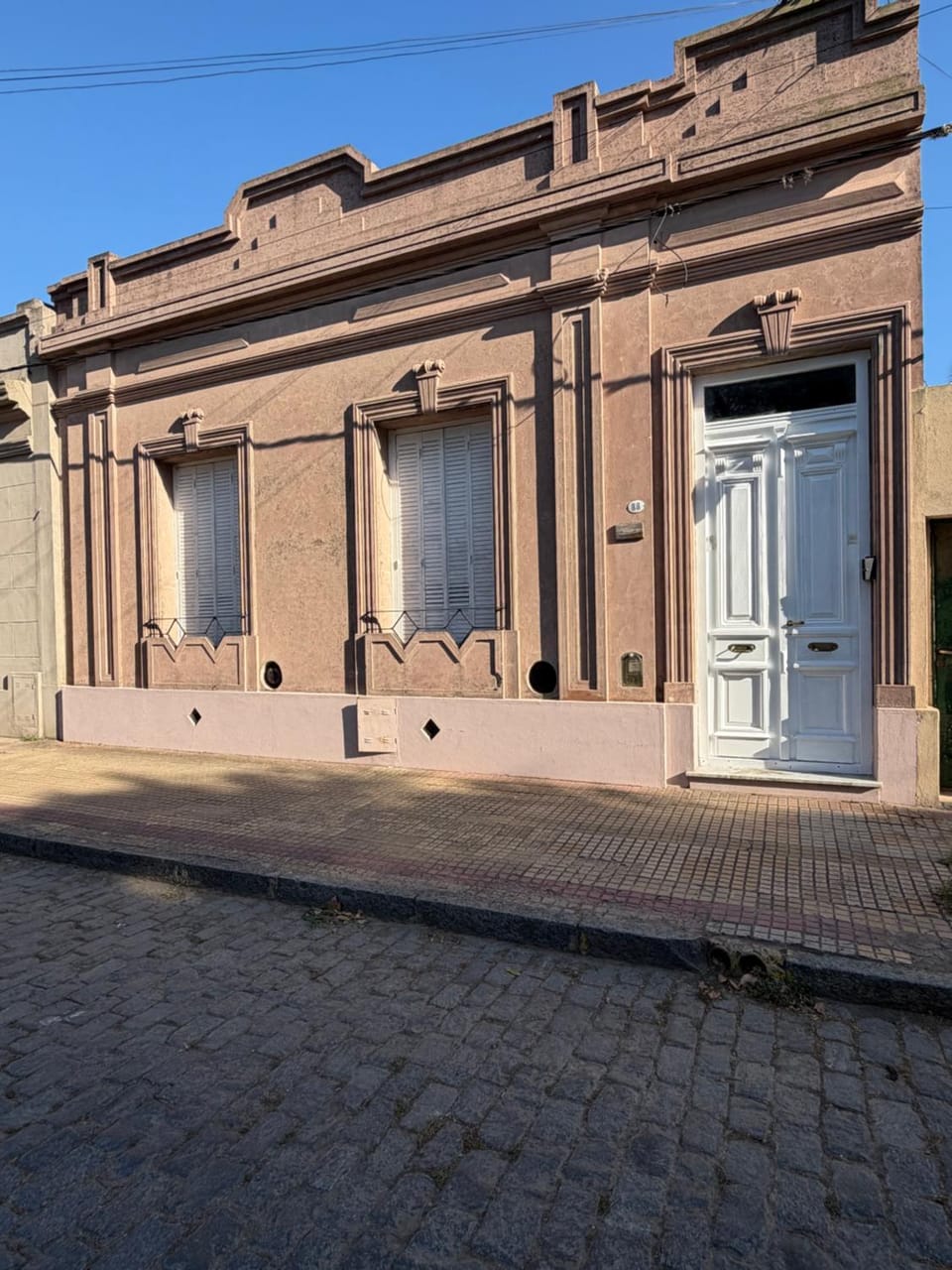 Facade/entrance
