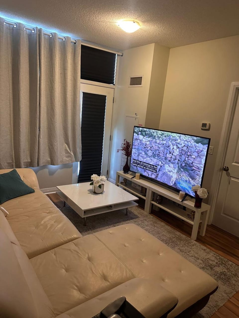 Comfort and Private Room Vacation rental in Brampton